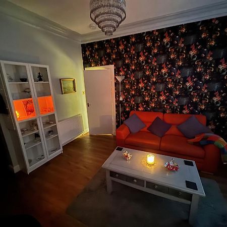 Edinburgh Two Bedroom Apartment With Free Side Street Parking 24 Hours Ngoại thất bức ảnh