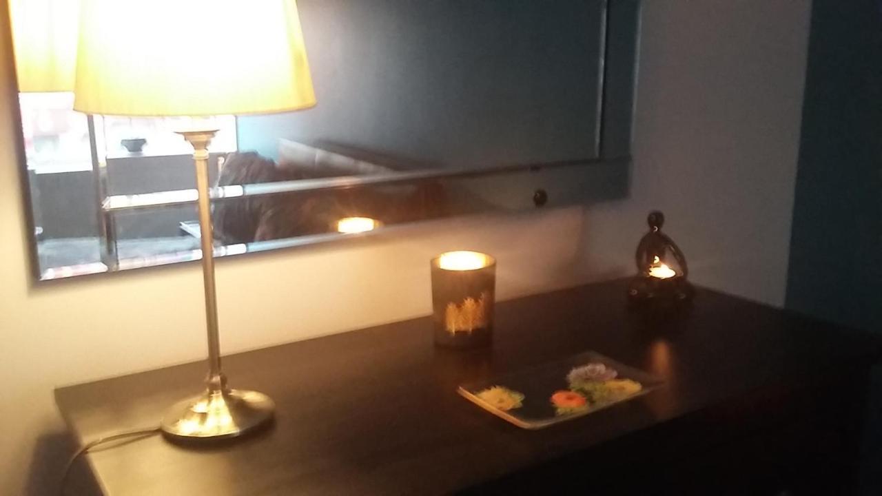 Edinburgh Two Bedroom Apartment With Free Side Street Parking 24 Hours Ngoại thất bức ảnh